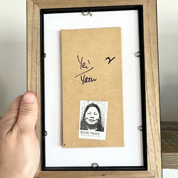 Genuine Navajo Sand Painting signed set of 2 - Picture 7 of 7